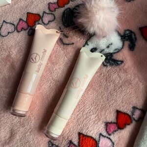 Cream and Pink Lip Gloss Set